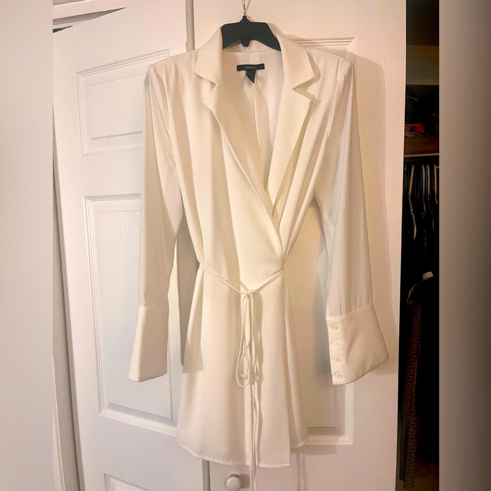Forever 21 white long sleeve dress with shoulder pads